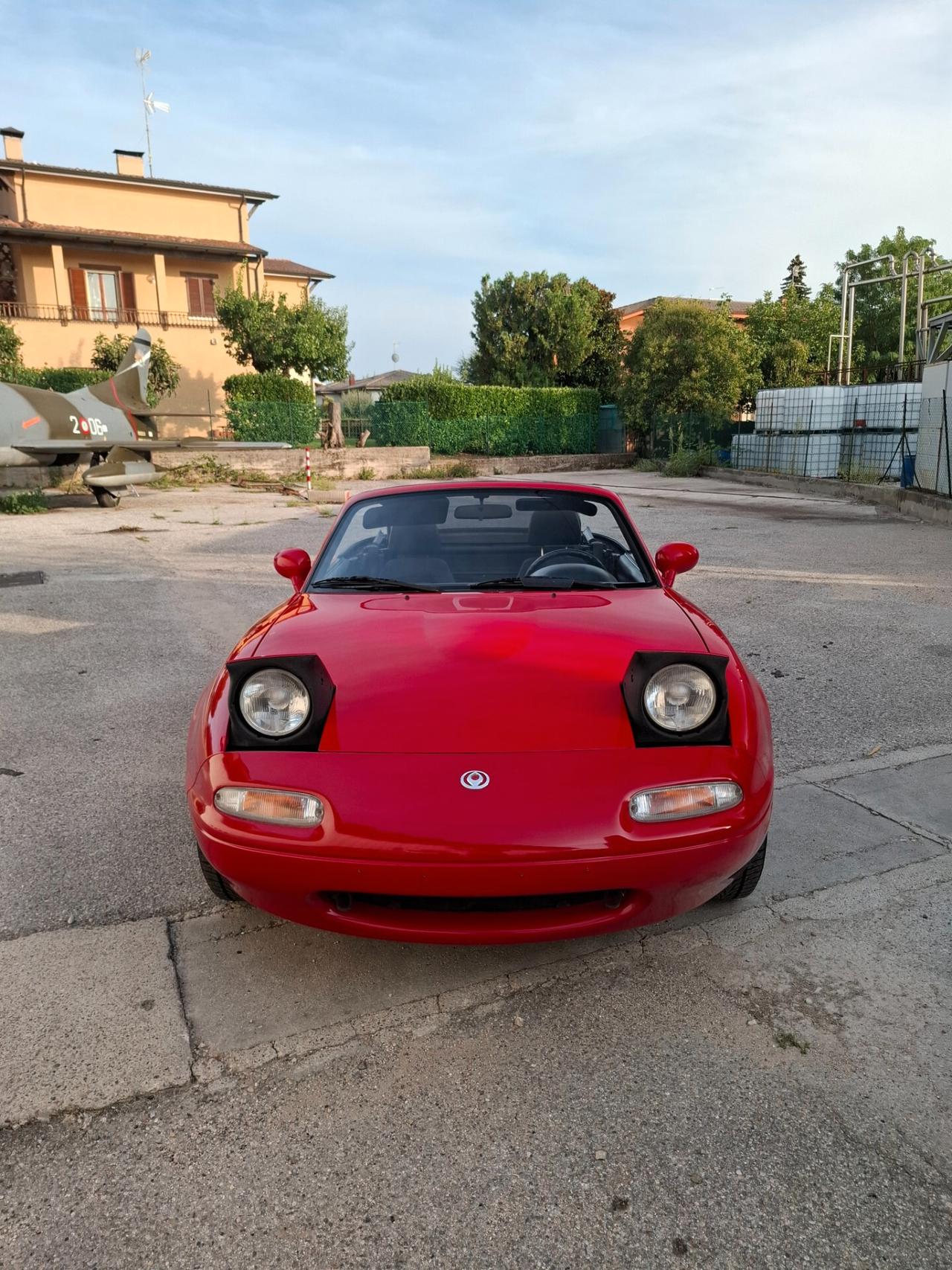 Mazda MX-5 1.8i 16V cat