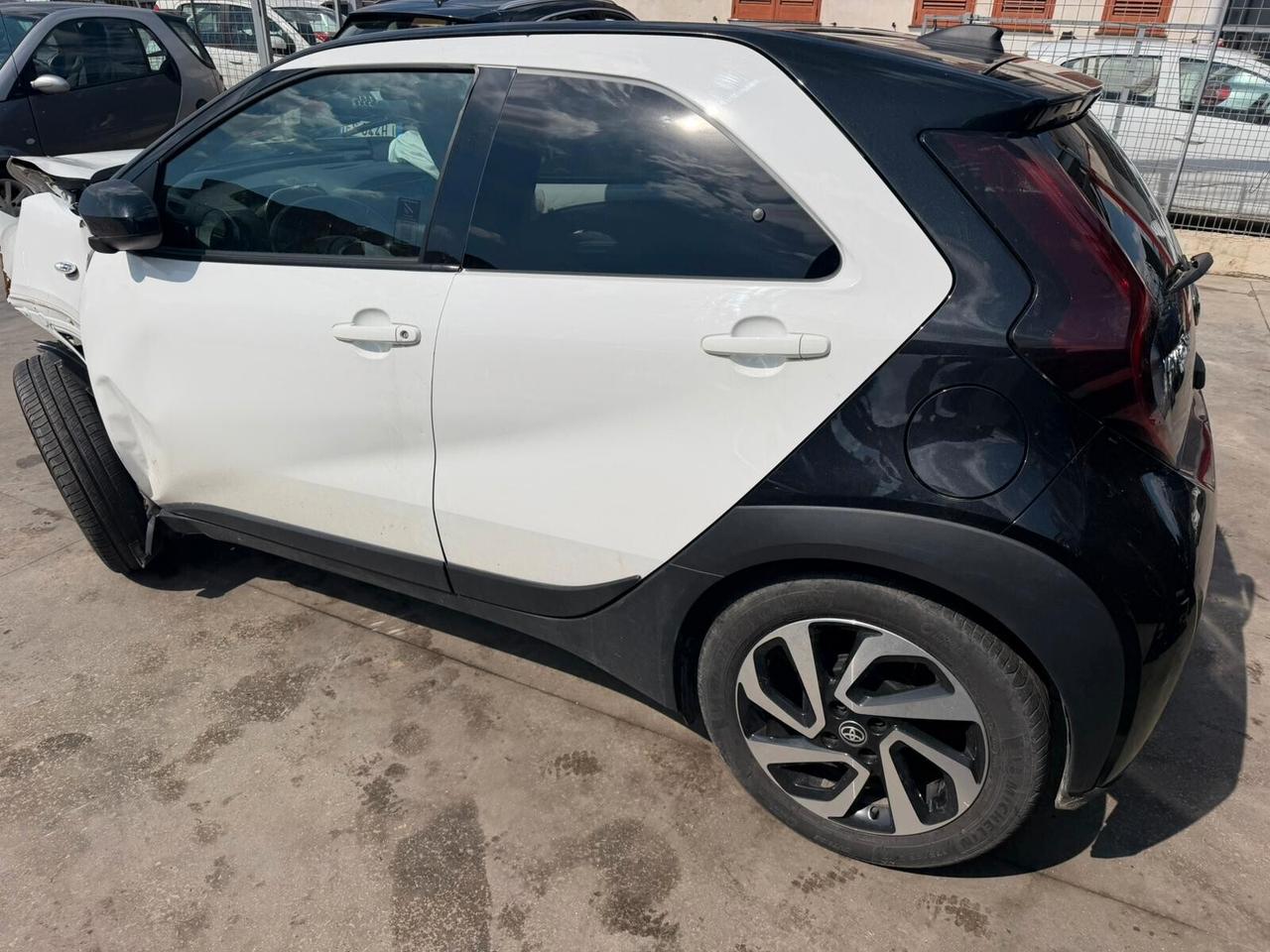 Toyota Aygo X 1.0 sinistrato - 2024