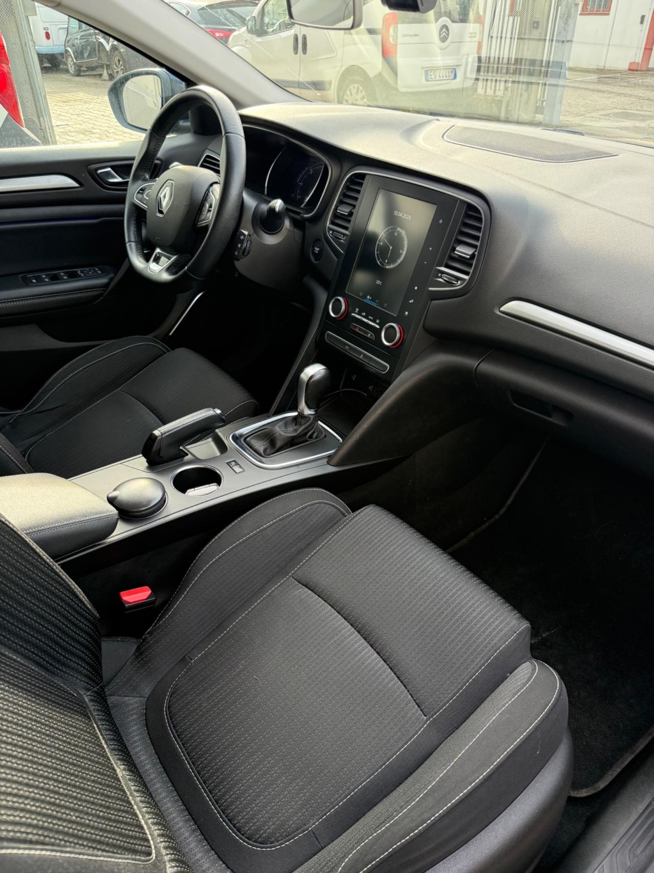 Renault Megane Mégane Blue dCi 115 CV EDC Duel2