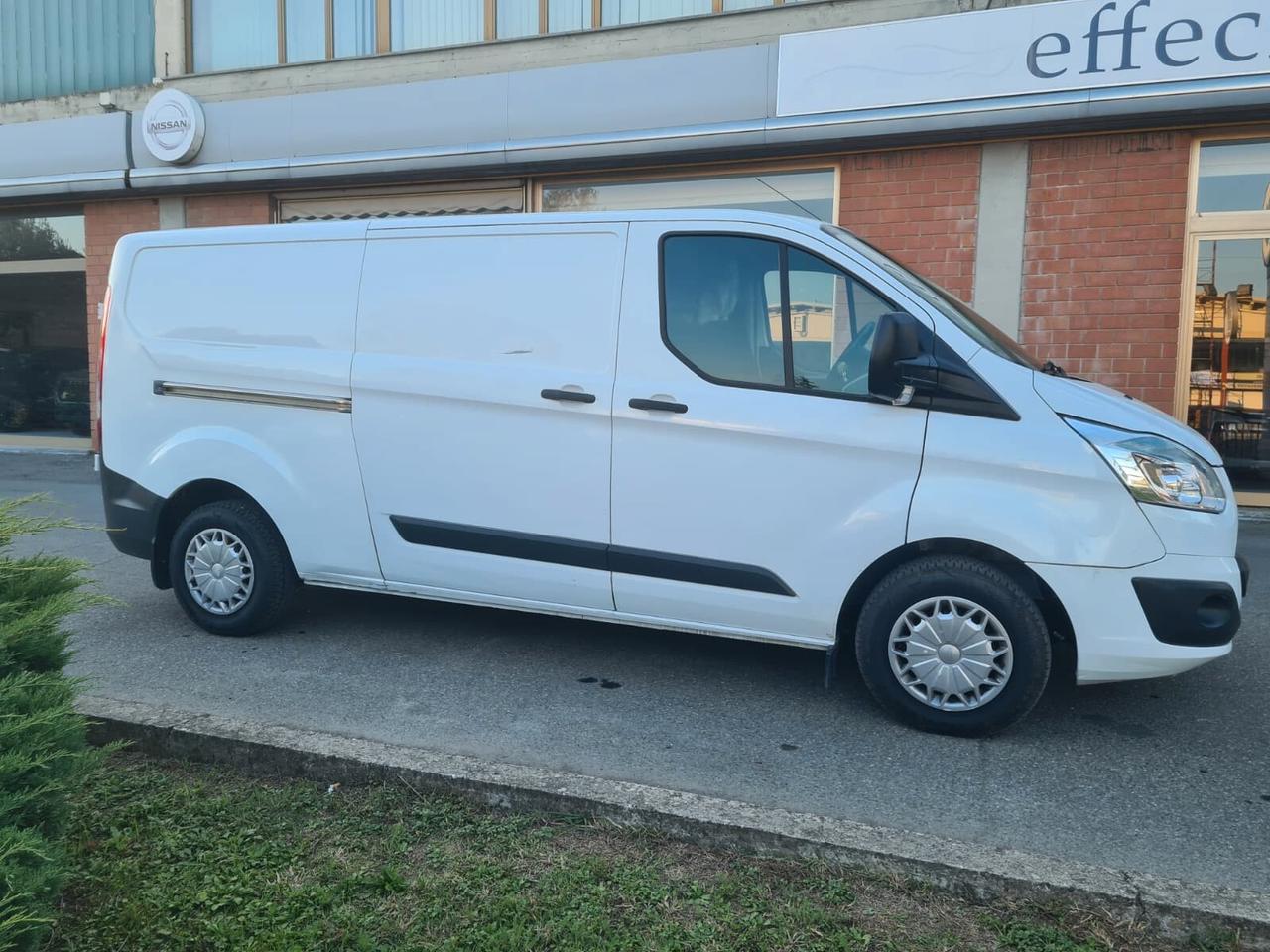 Ford Transit Custom Van 2.2tdci 125cv L1H1 motore nuovo