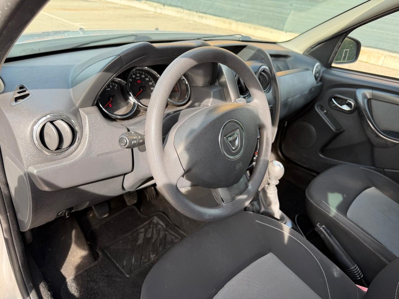 Dacia Duster 1.5 dci - NEOP. - NAV. - 12 MESI DI GARANZIA -