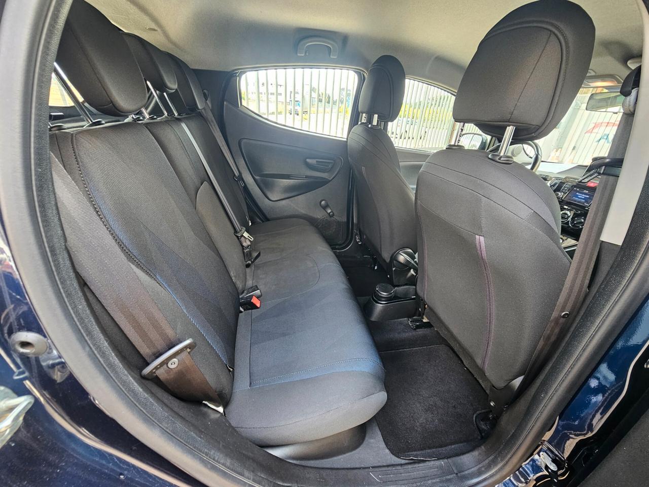 Lancia Ypsilon 1.2 69 CV 5 porte GPL Ecochic Elefantino Blu