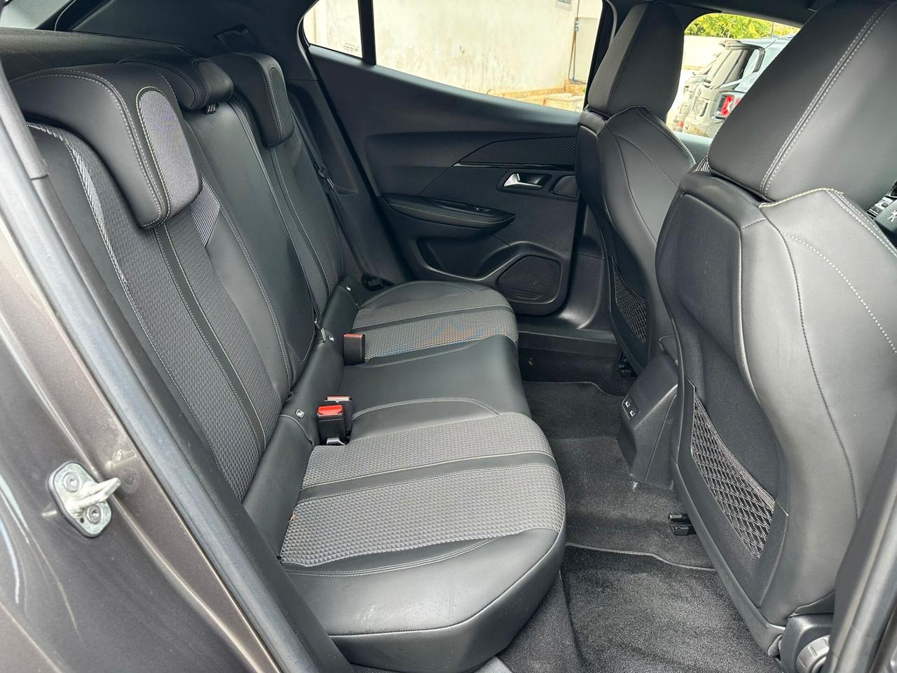 Peugeot 2008 1.5 BlueHDi GT Line 102 cv - 2020