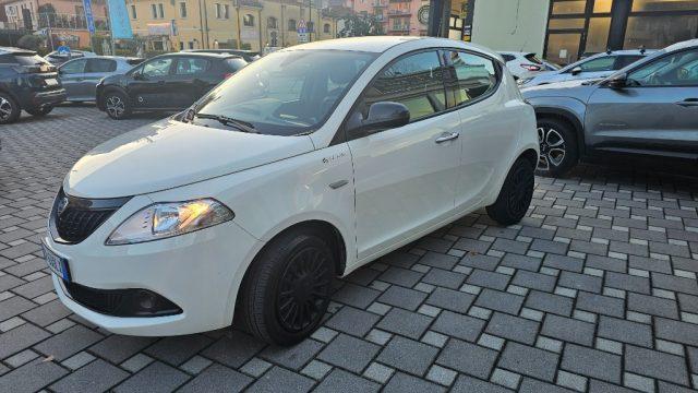 LANCIA Ypsilon 1.0 FireFly 5 porte S&S Hybrid Silver Plus