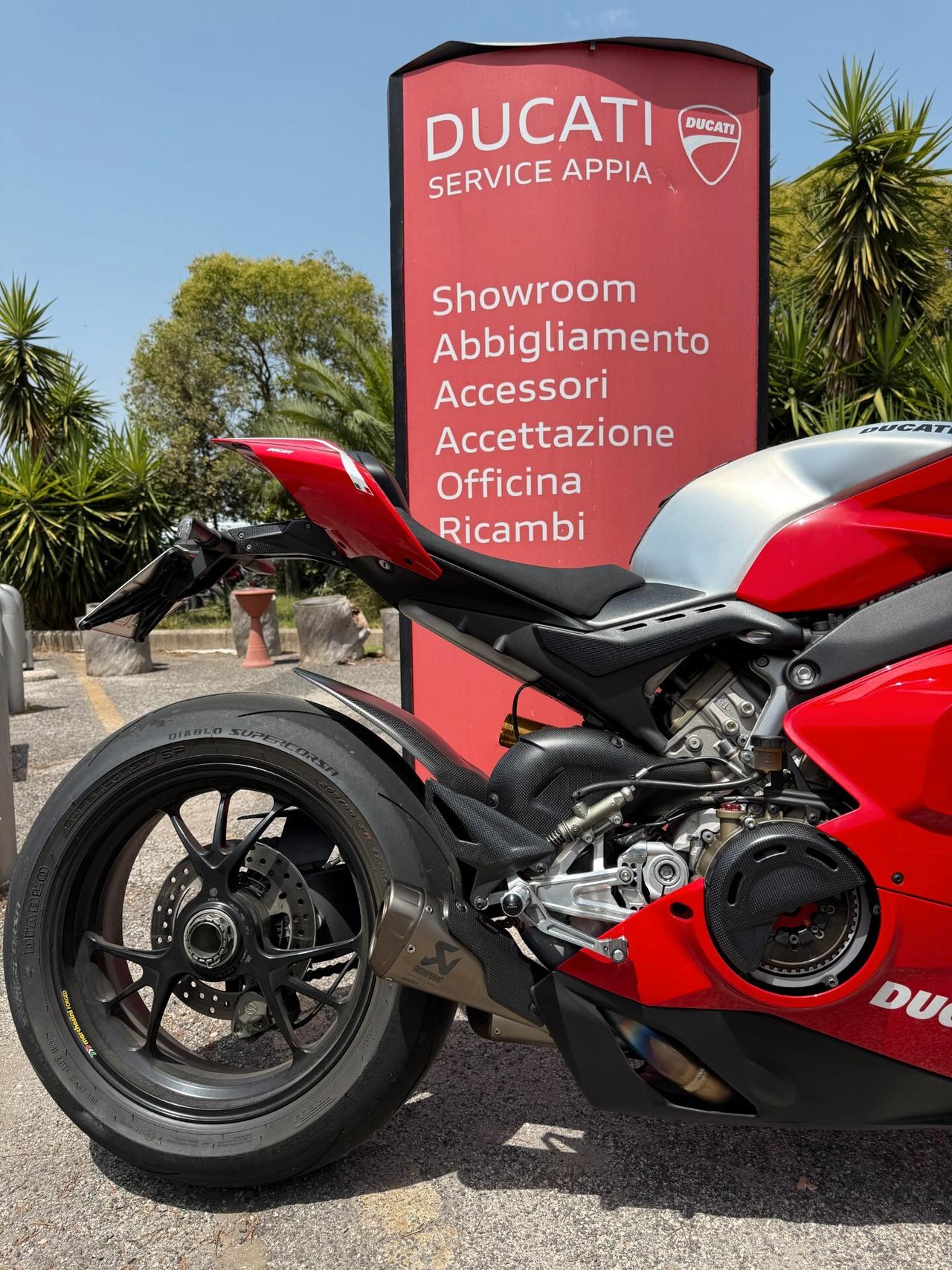 Ducati Panigale V4 R