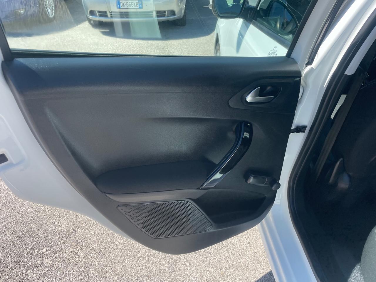 PEUGEOT 208 1.2 BENZINA 82 (CV) 2018