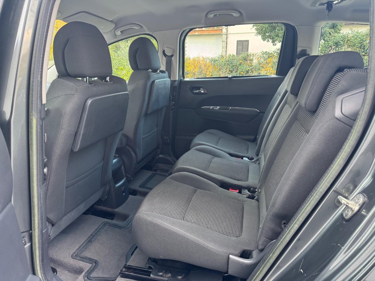 Peugeot 5008 1.6 HDi 112CV Business OK NEOPATENTATI