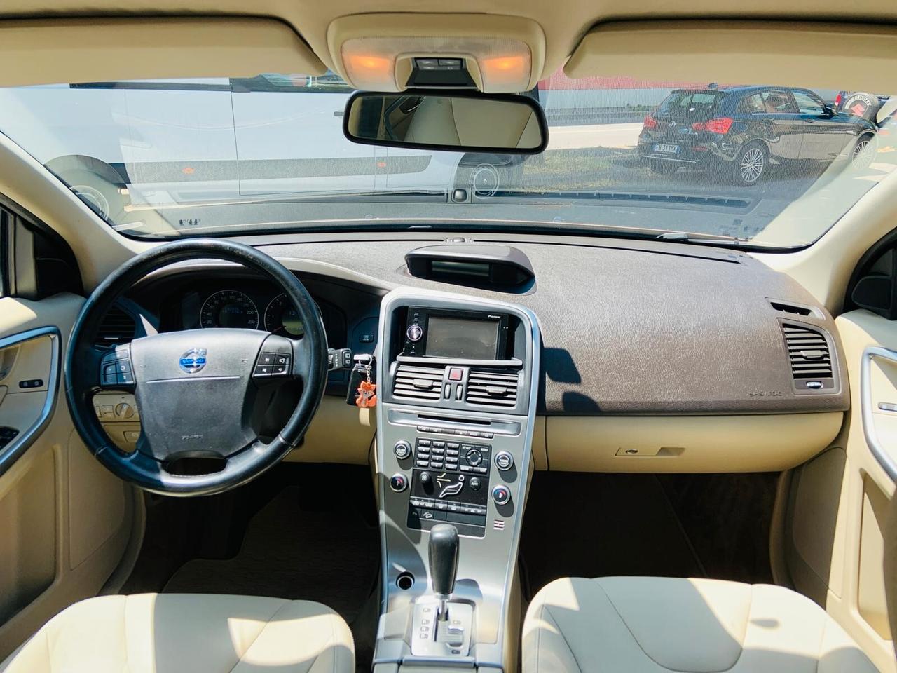 Volvo XC 60 XC60 2.4 D5 Summum
