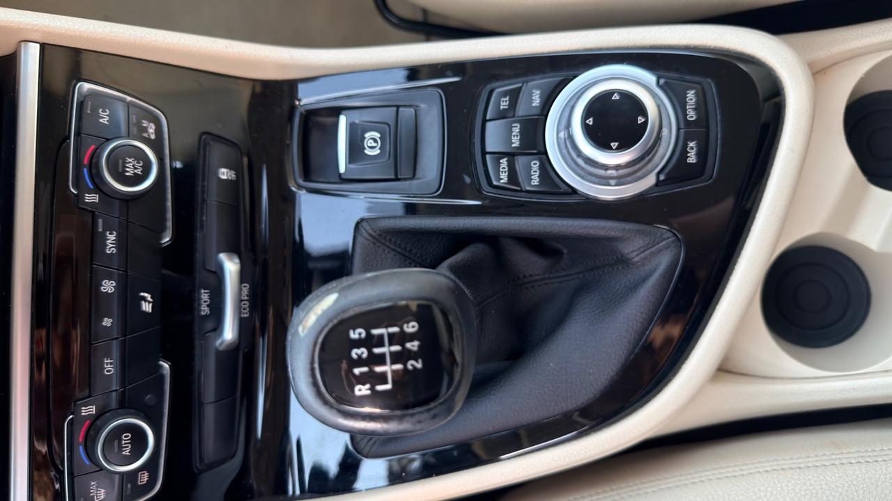 Bmw 2er Active Tourer 218d Luxury