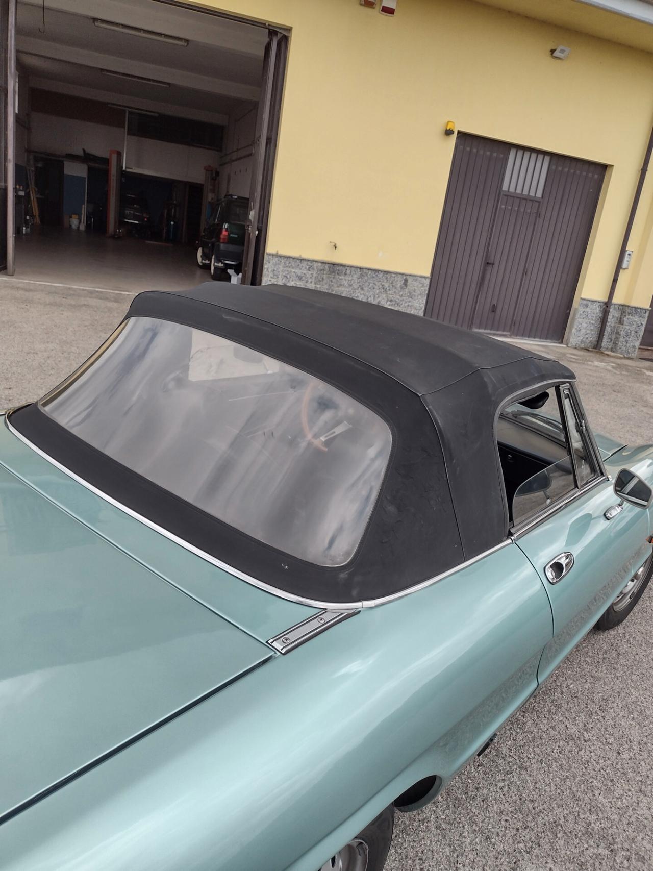 Alfa Romeo Spider 1.6