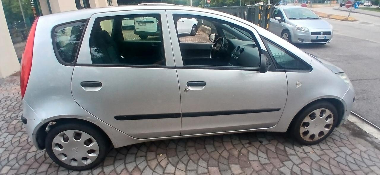 Pochi km Mitsubishi 1300 benzina neopatentati