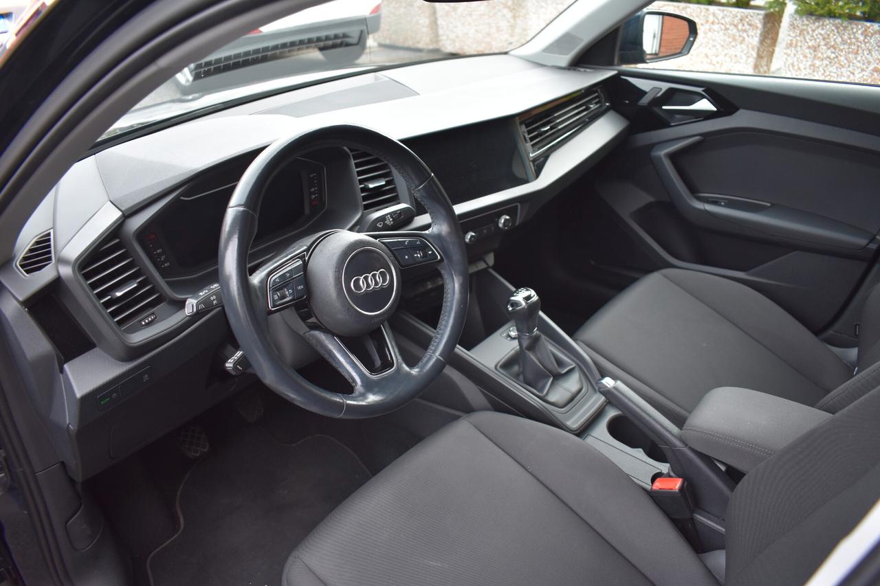 Audi A1 Sportback Restayling 1.0 tfsi 25