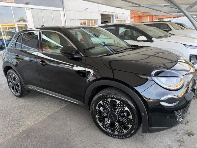 FIAT 600 Hybrid 110 CV DCT MHEV La Prima