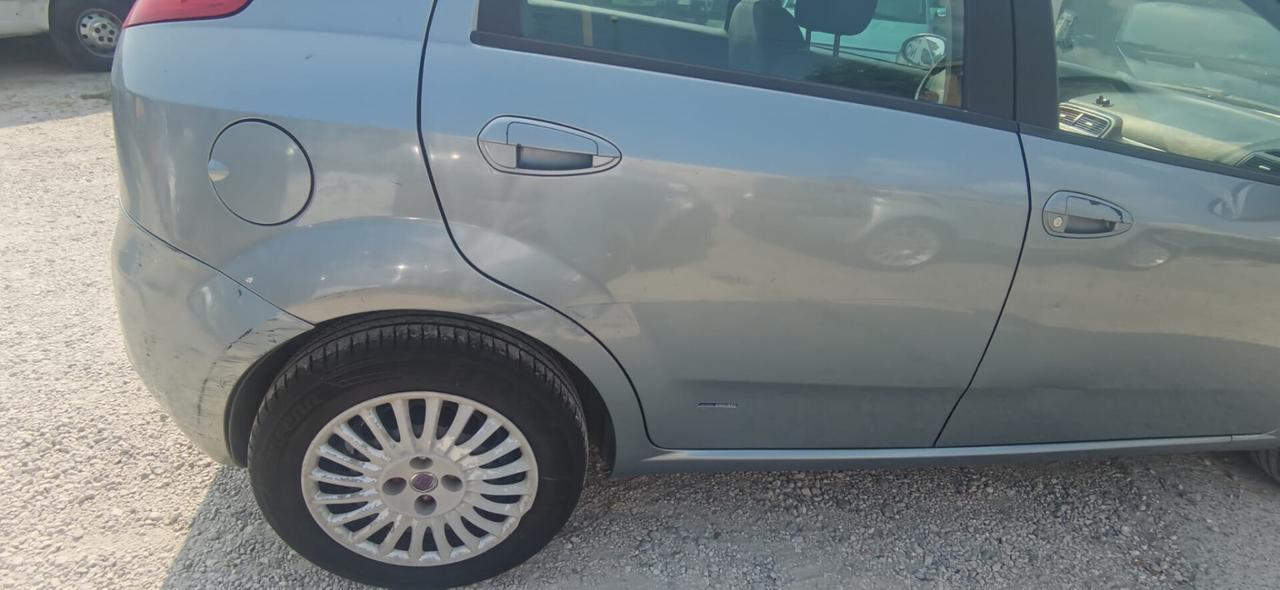 Fiat Grande Punto 1.3 MJT 75 CV 5 porte 2008 USATO