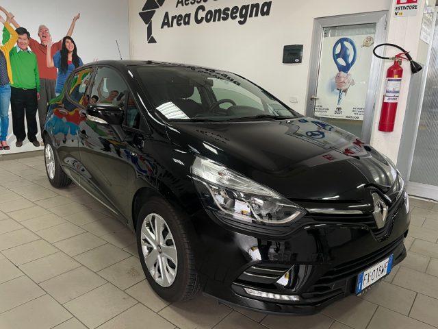 RENAULT Clio TCe 12V 75 CV 5 porte Moschino Life