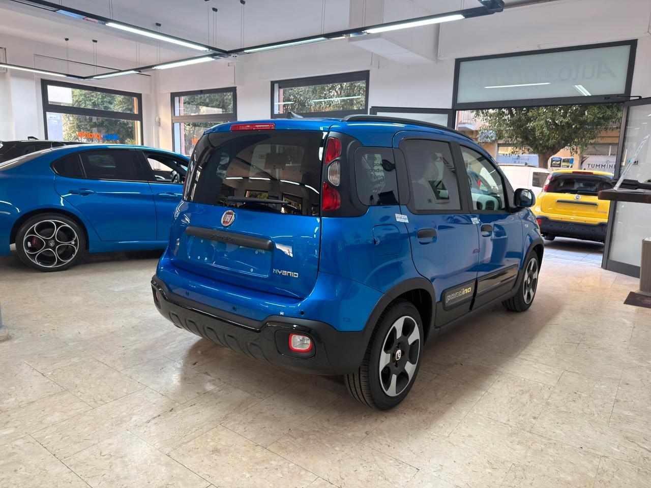 Fiat Pandina 1.0 Hybrid Cross KM0 My26 Diverse Colorazione Pronta consegna
