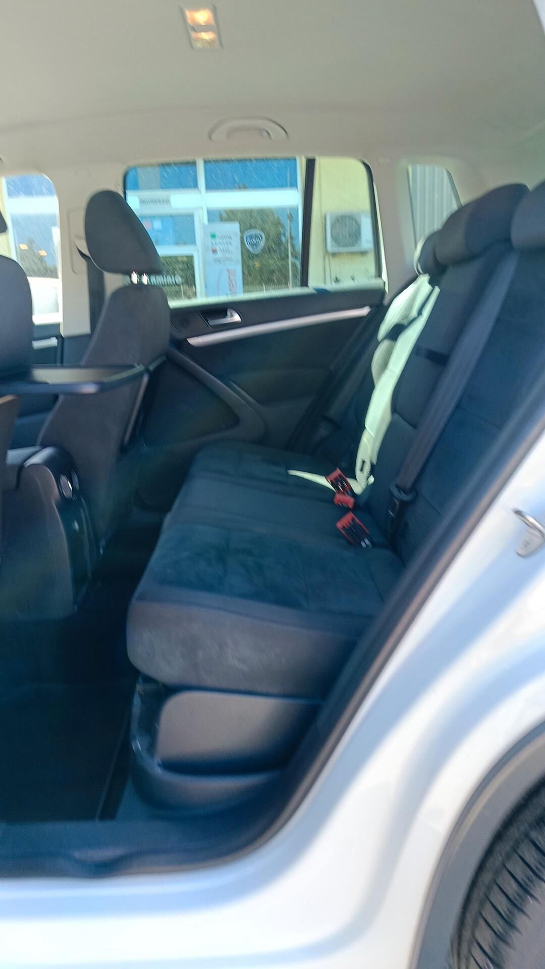 Volkswagen Tiguan 2.0 TDI 110 CV Sport & Style BlueMotion Technology