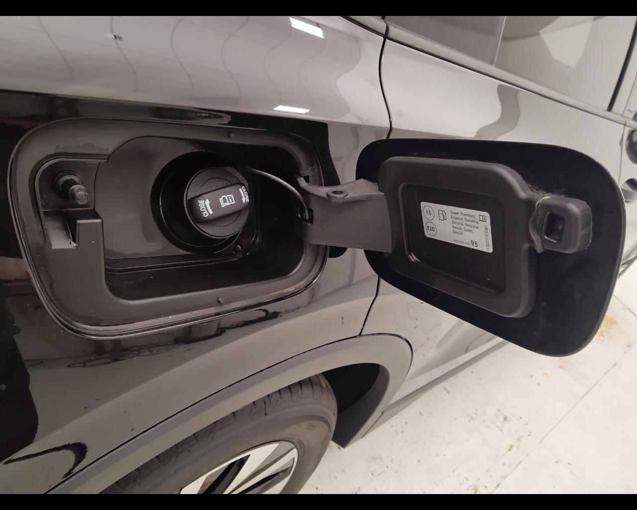 VOLKSWAGEN Tiguan III 2024 - Tiguan 1.5 tsi ehybrid Life 204cv dsg