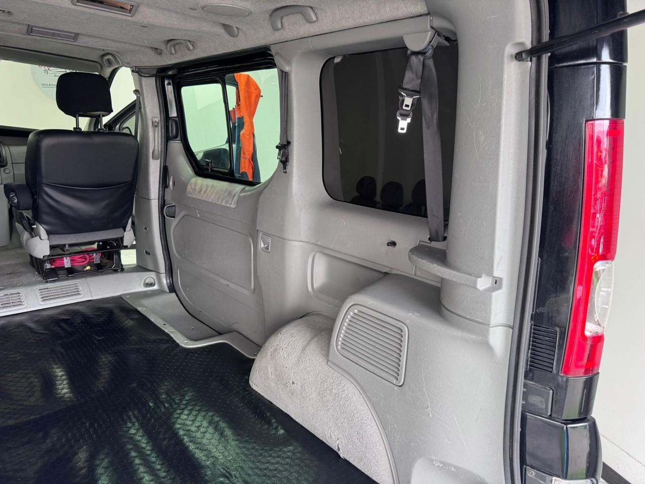 Renault Trafic 2.5 dCi -VETRATO-OMOLOGATO 8 POSTI -2005