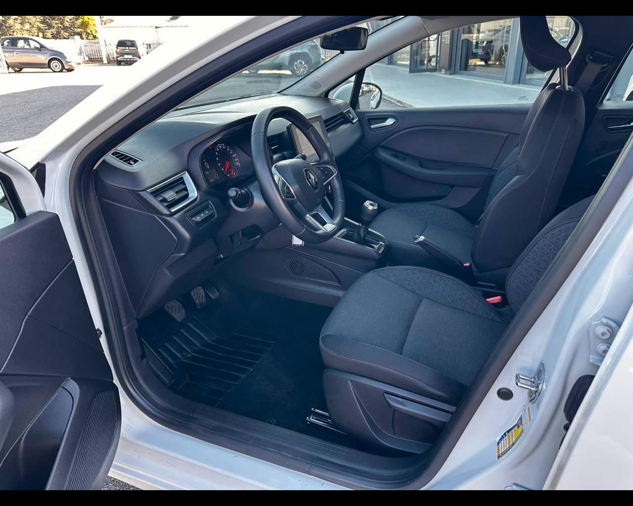 RENAULT Clio 1.0 Business
