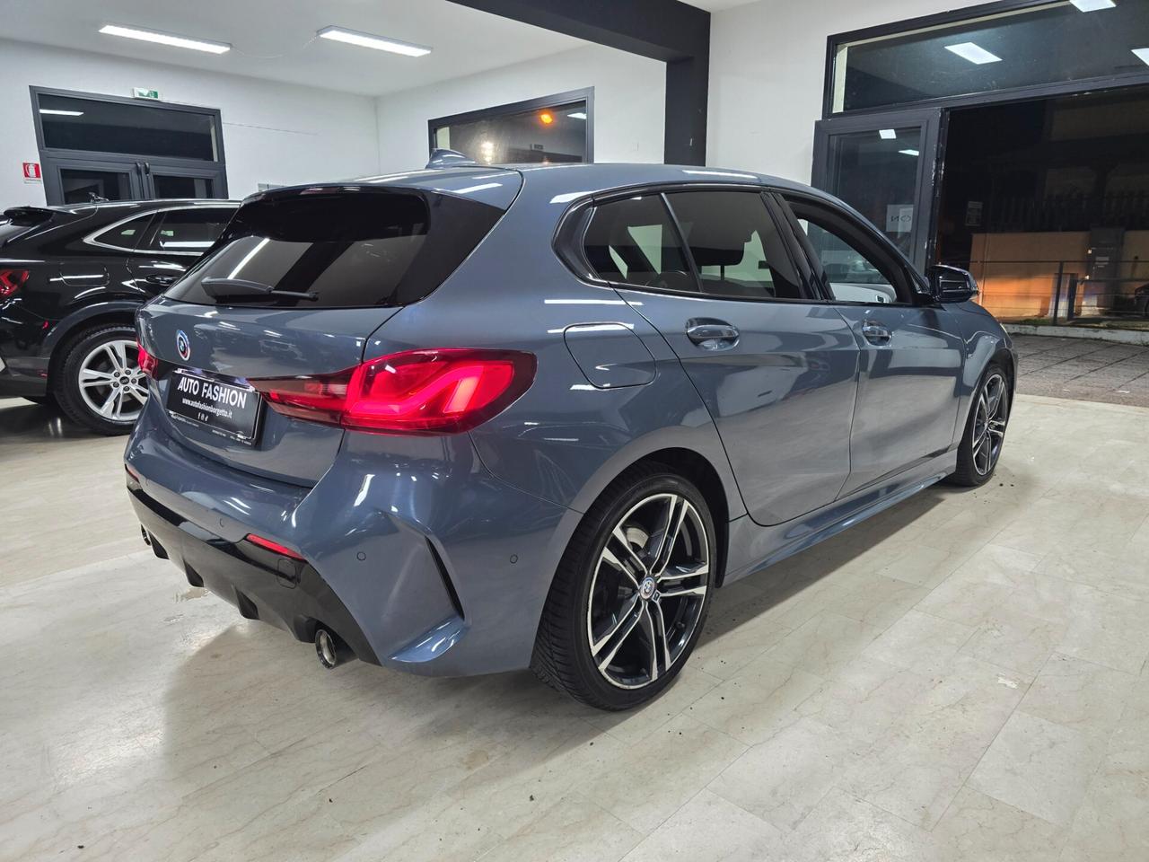 Bmw 118 118d 5p. Msport