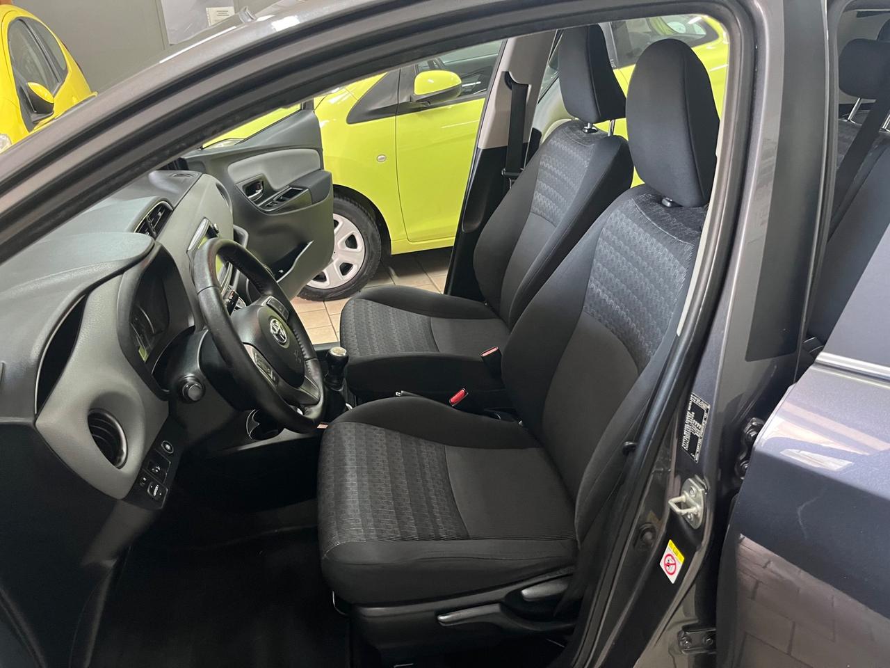 Toyota Yaris 1.0 5 porte Lounge gpl 2016