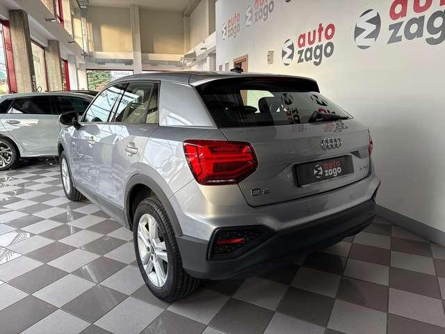 Audi Q2 30 TFSI Business Advanced