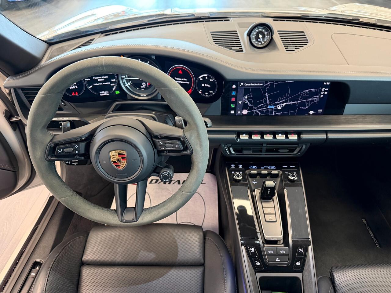 Porsche 911 Carrera 4 GTS Cabriolet