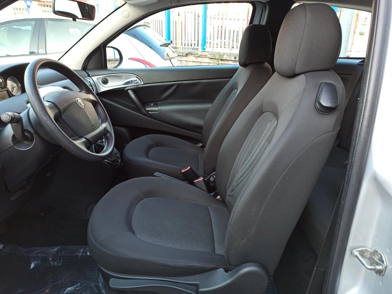 Lancia Ypsilon 1.2 69 CV Diva