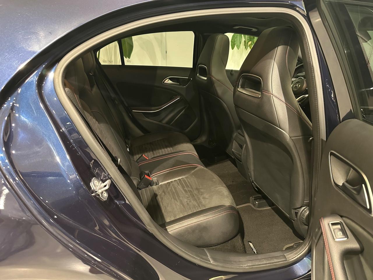 Mercedes-benz A 200 d Automatic Premium Next