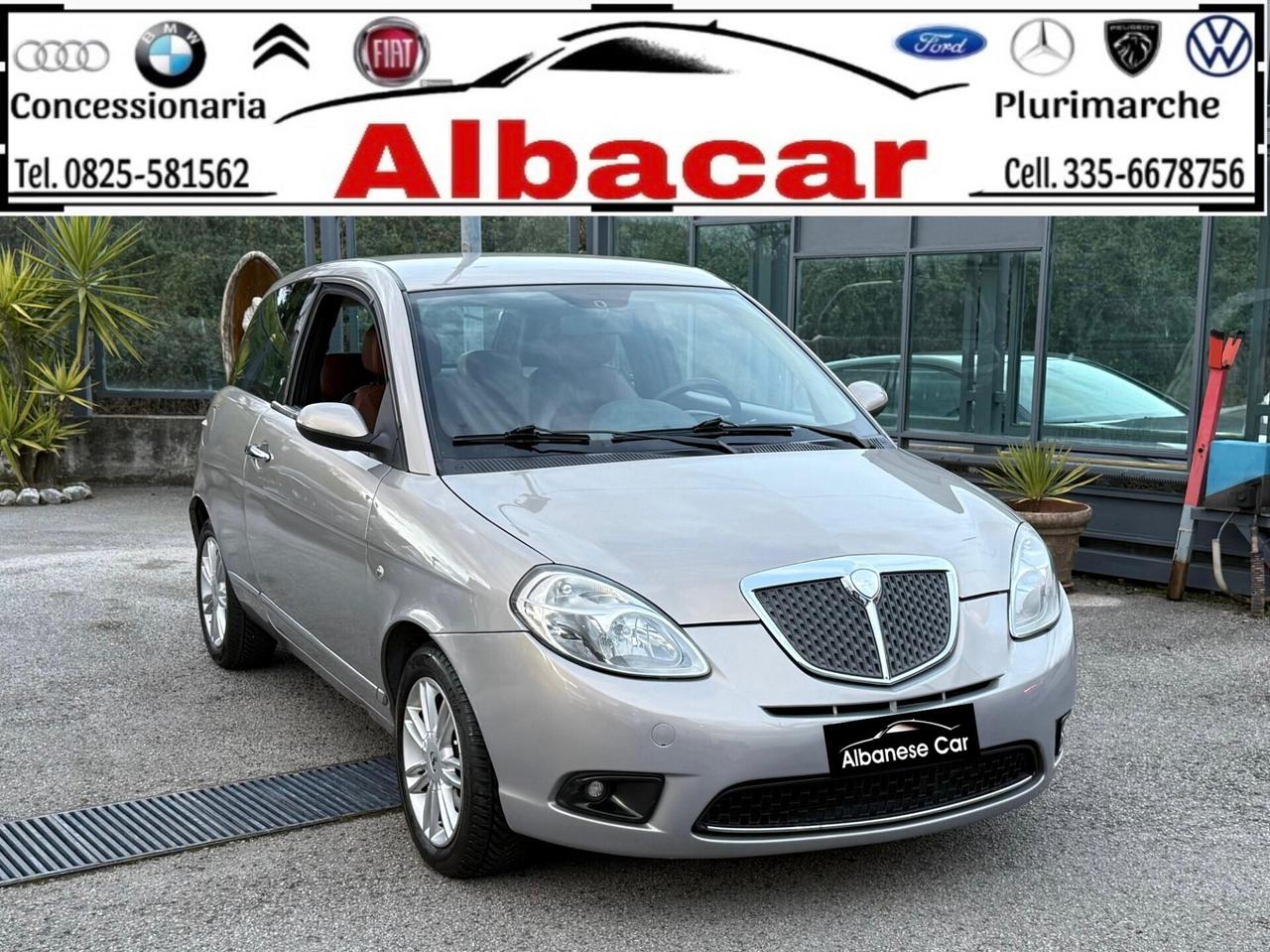 Lancia Ypsilon 1.3 MJT 90 CV Platino