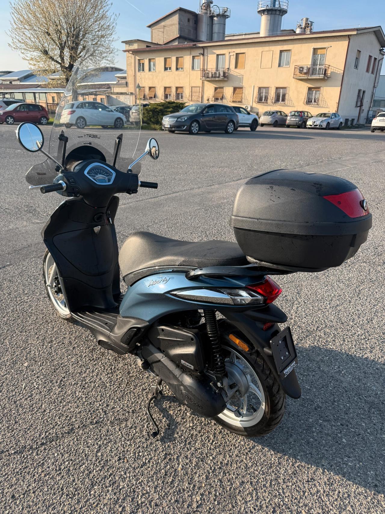 Piaggio Liberty 50 PARI AL NUOVO POCHISSIMI KM