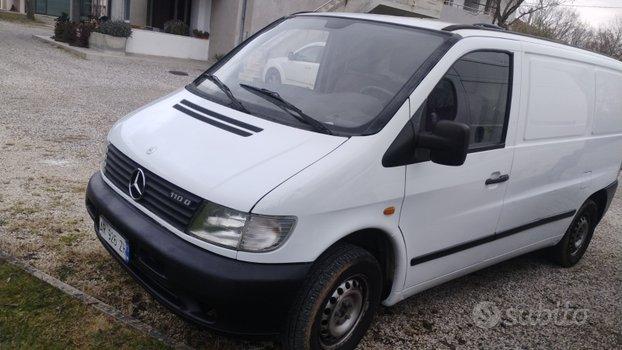Mercedes Benz vito 2.3