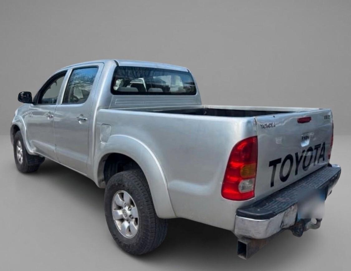 Toyota Hilux 3.0 D-4D 4WD 4p. Double Cab SR