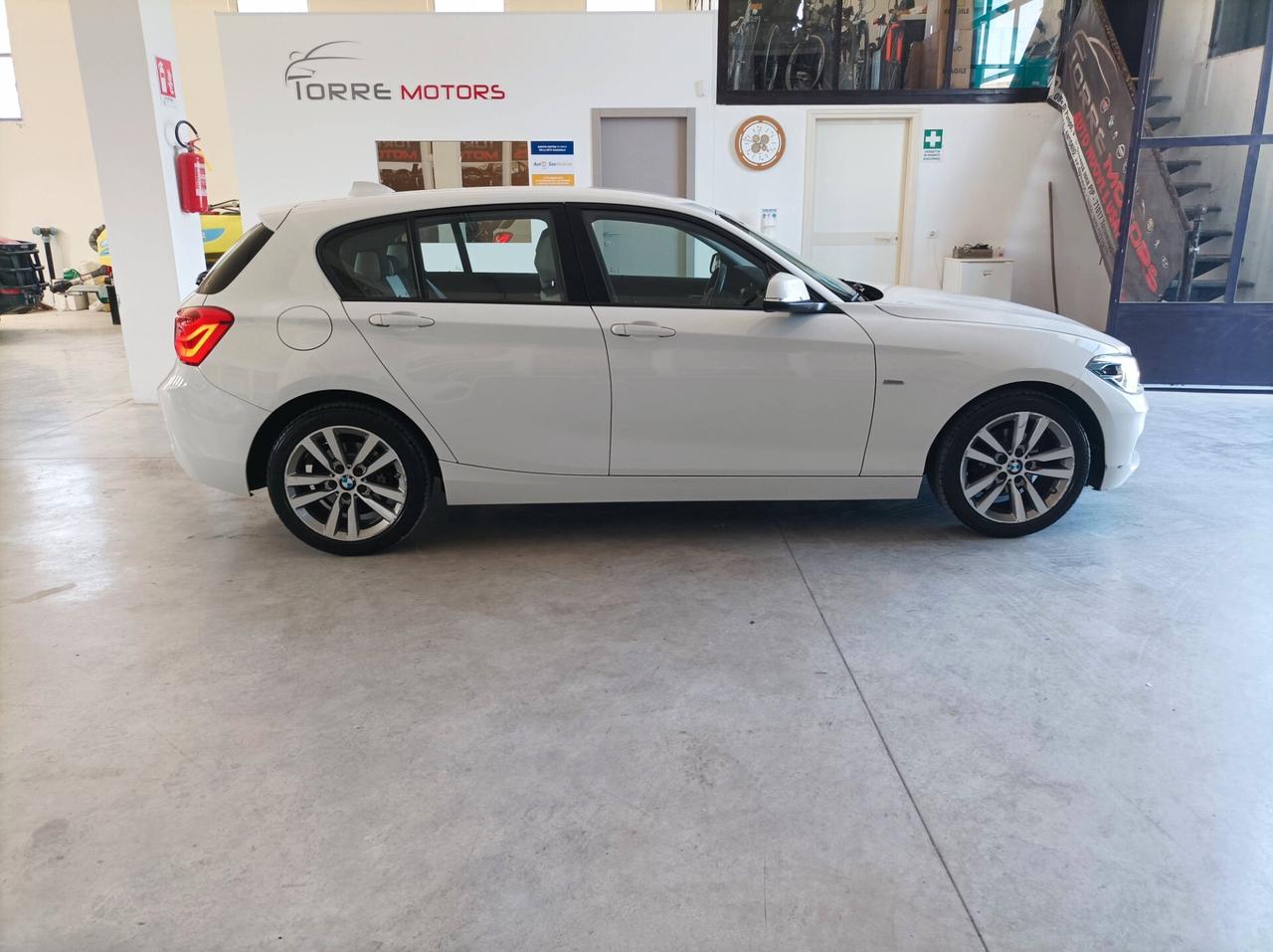 Bmw 118d CV 150 5p. Urban 01/2016