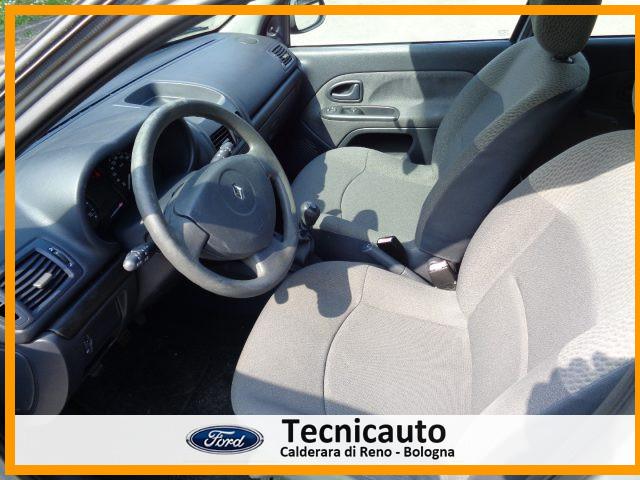 RENAULT Clio 1.2 16V cat 5 porte Confort