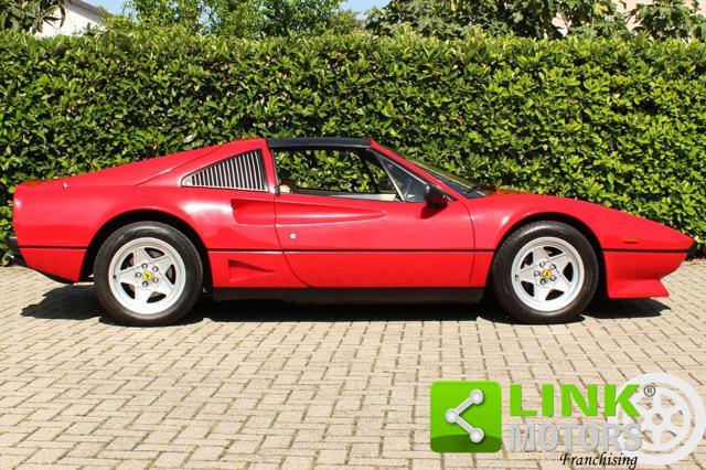 FERRARI 208 GTS Turbo 220 CV