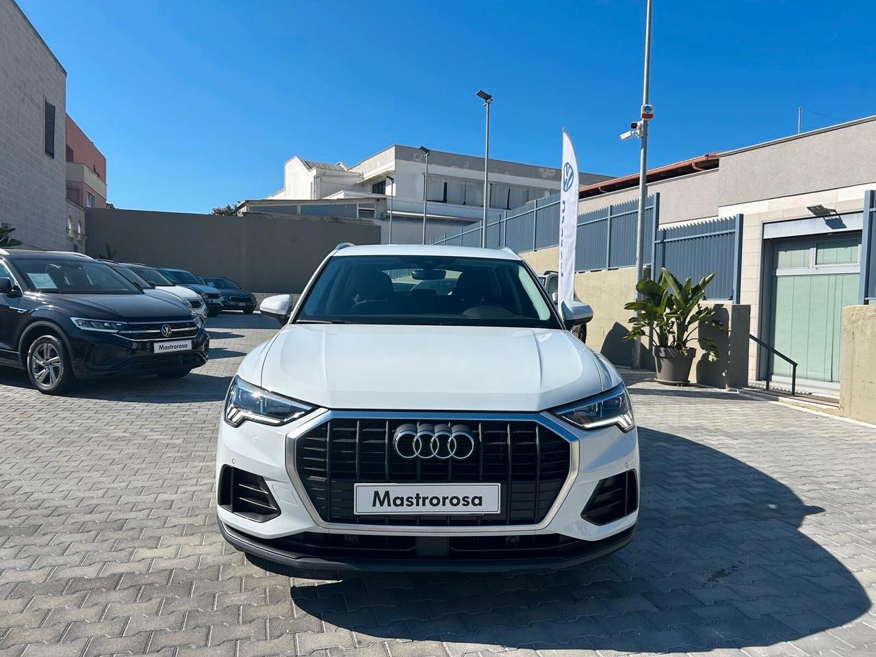Audi Q3 35 TDI S tronic Business