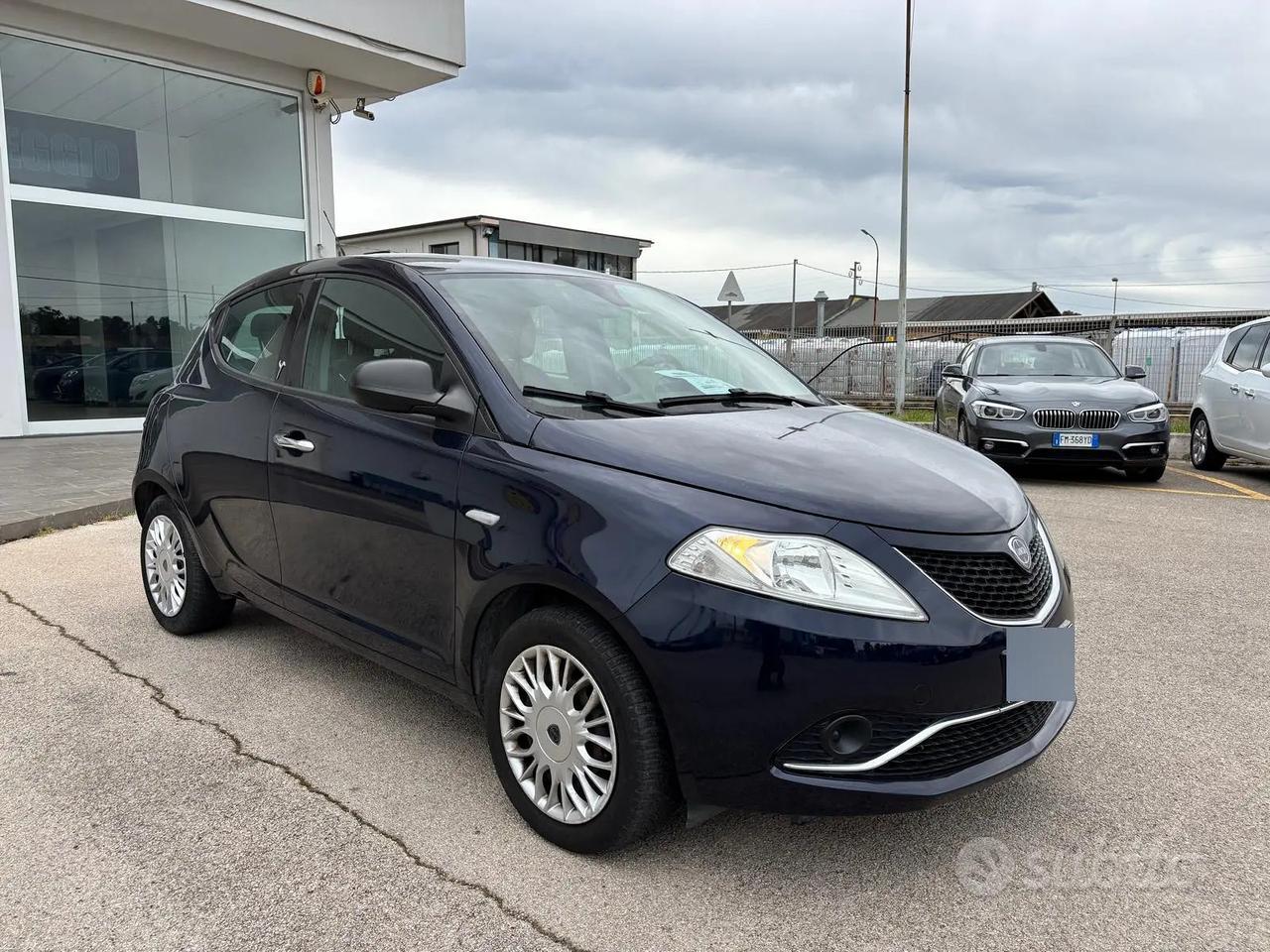 Lancia Ypsilon 1.2 Silver 69cv