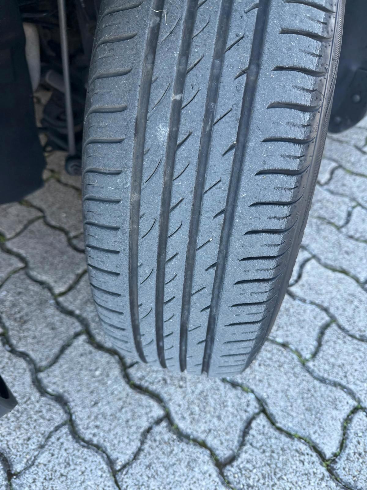 Peugeot 2008 PureTech 82 Allure + GPL - OK NEOPATENTATI