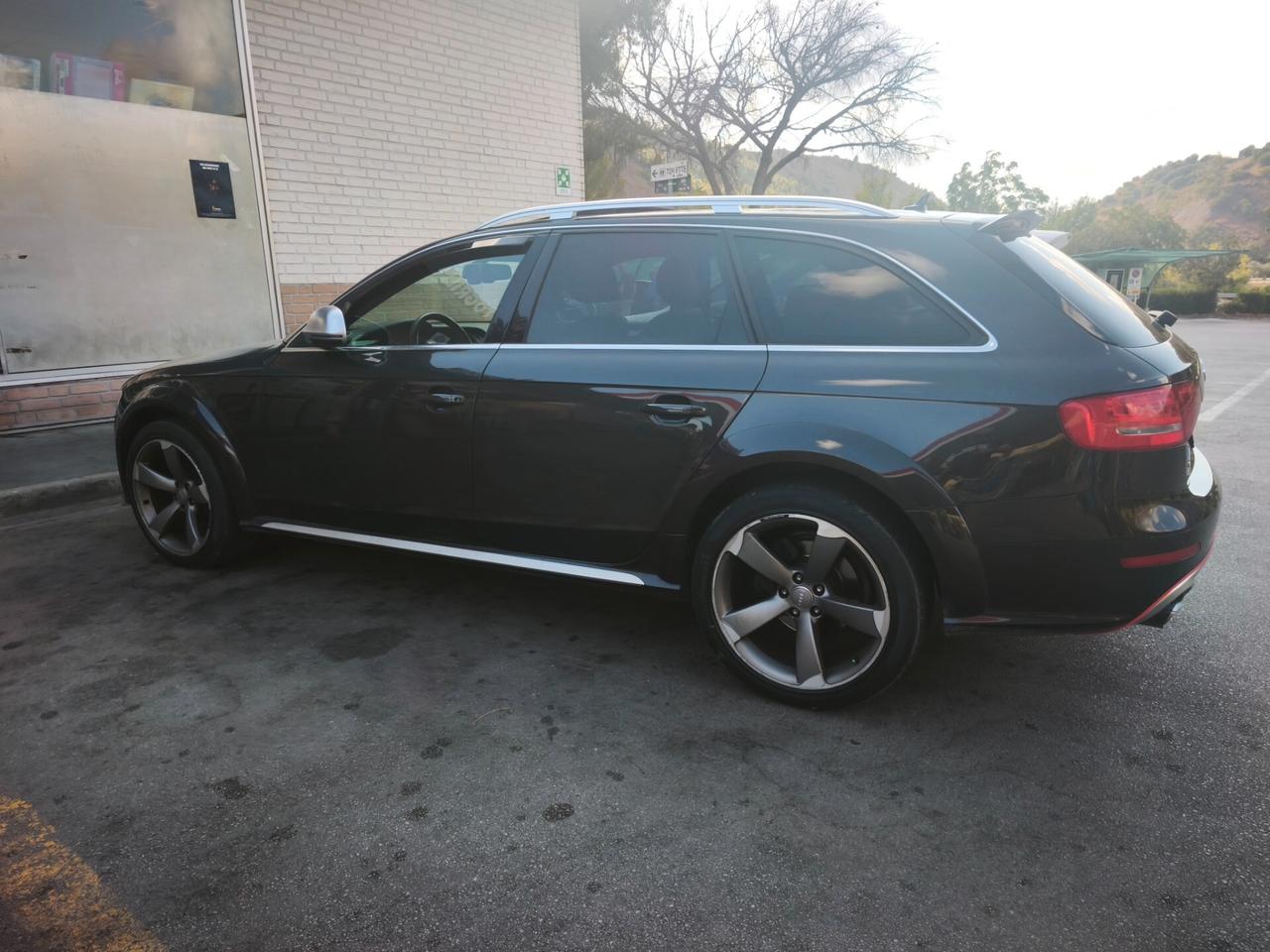 Audi A4 allroad 3.0 V6 tdi S-tronic TETTO FULL