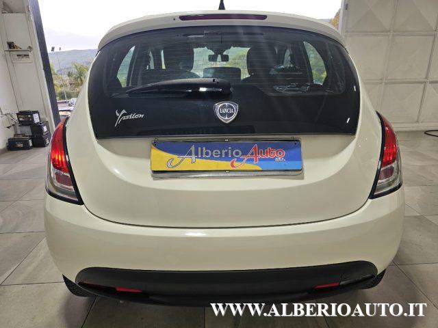 LANCIA Ypsilon 1.2 69 CV 5 porte Silver