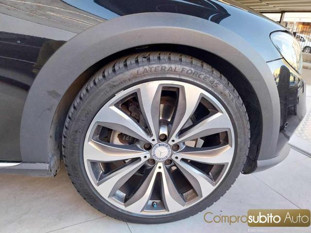 MERCEDES-BENZ E 220 d S.W. 4Matic Auto Premium All-Terrain