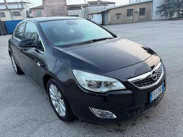 OPEL Astra 1.7 CDTI 110CV 5p Cosmo senza lavoro da fare