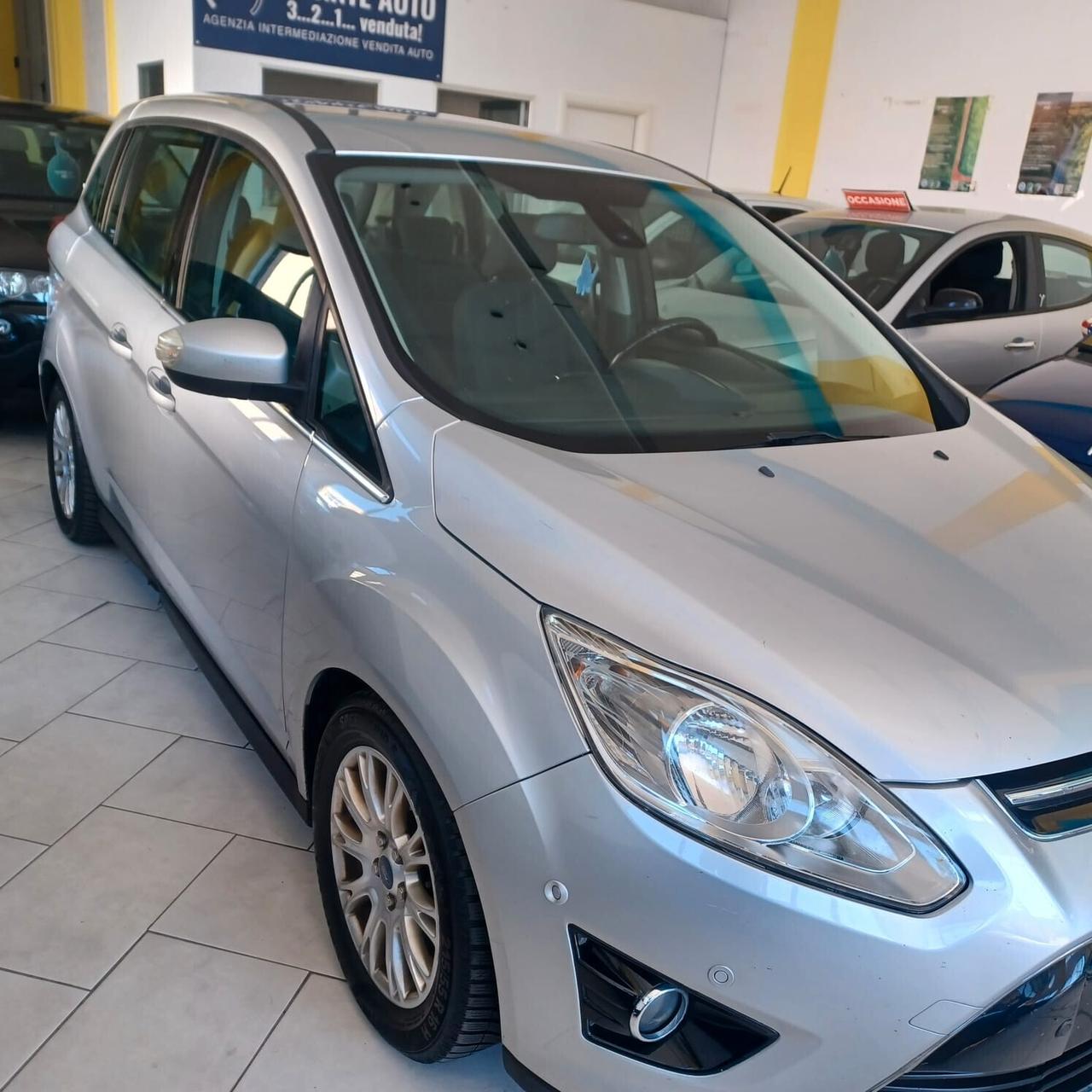 7 POSTI FORD C-MAX 1.6 TDI DISTRIBUZIONE FATTA