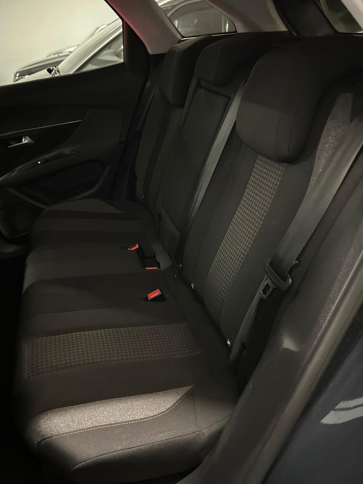 Peugeot 3008 BlueHDi 130 S&S EAT8 Active