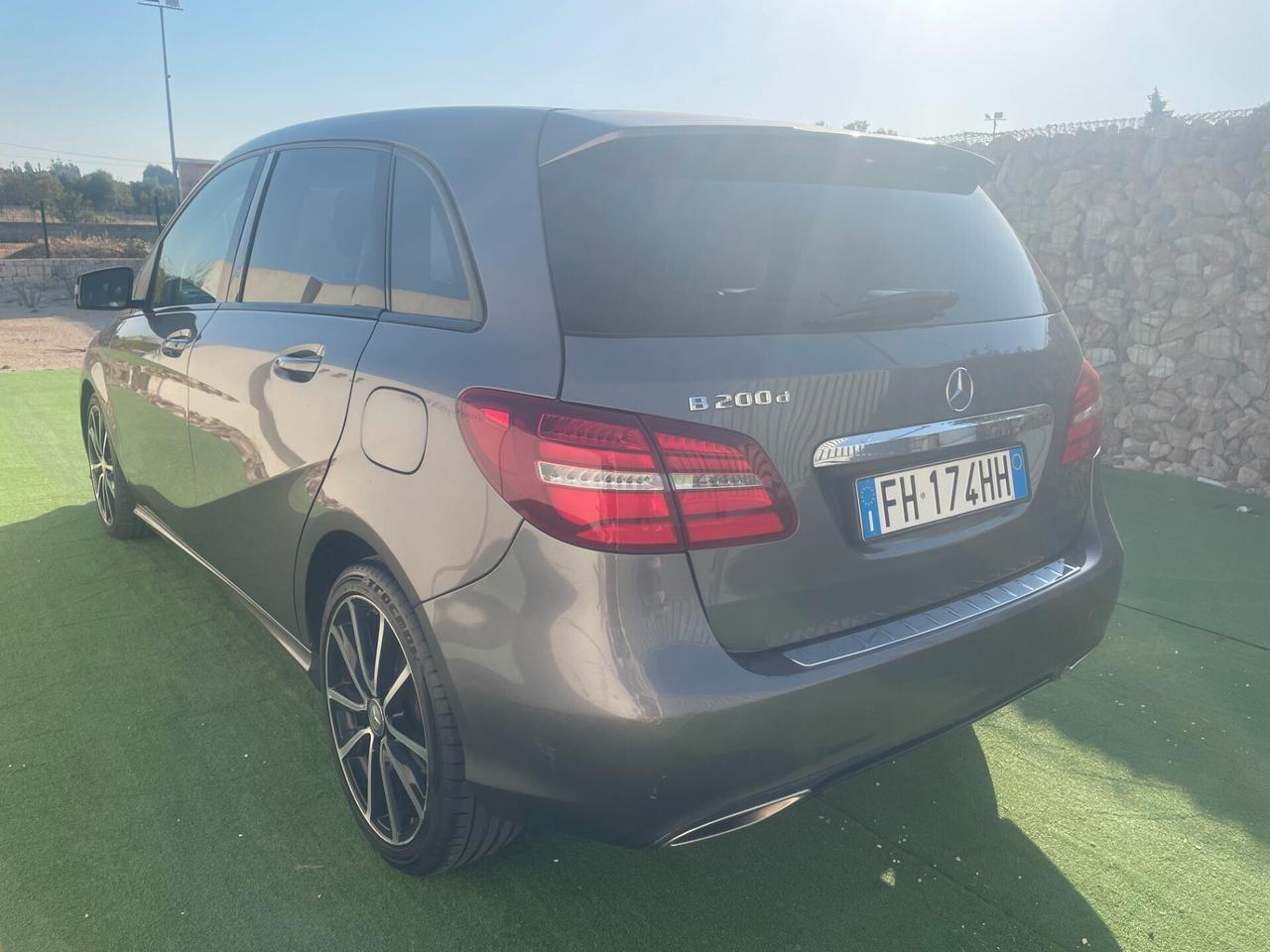 Mercedes-benz B 200 B 200 d Automatic Sport