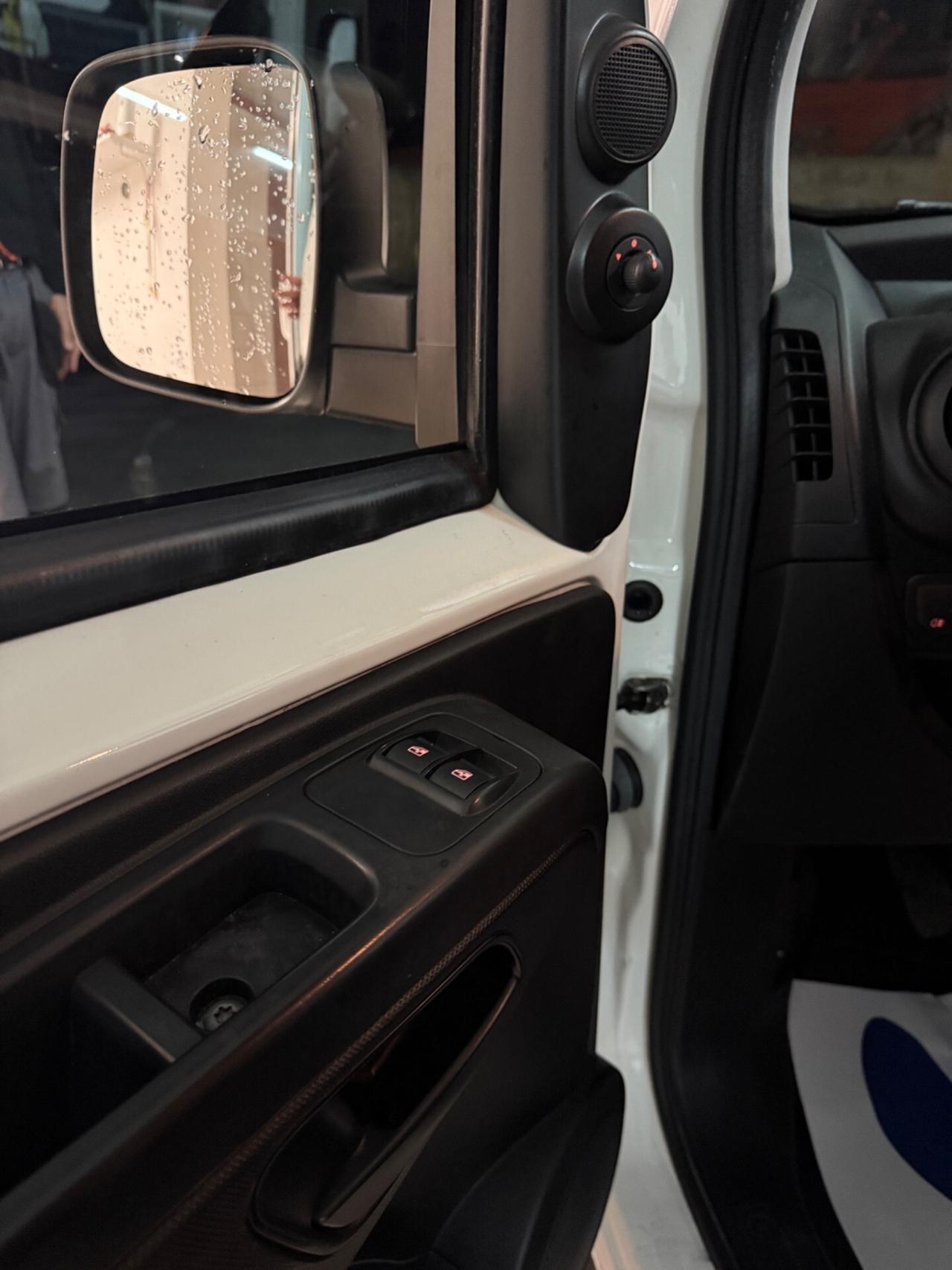 Fiat Fiorino 1.3 MJT 95CV Cargo SX