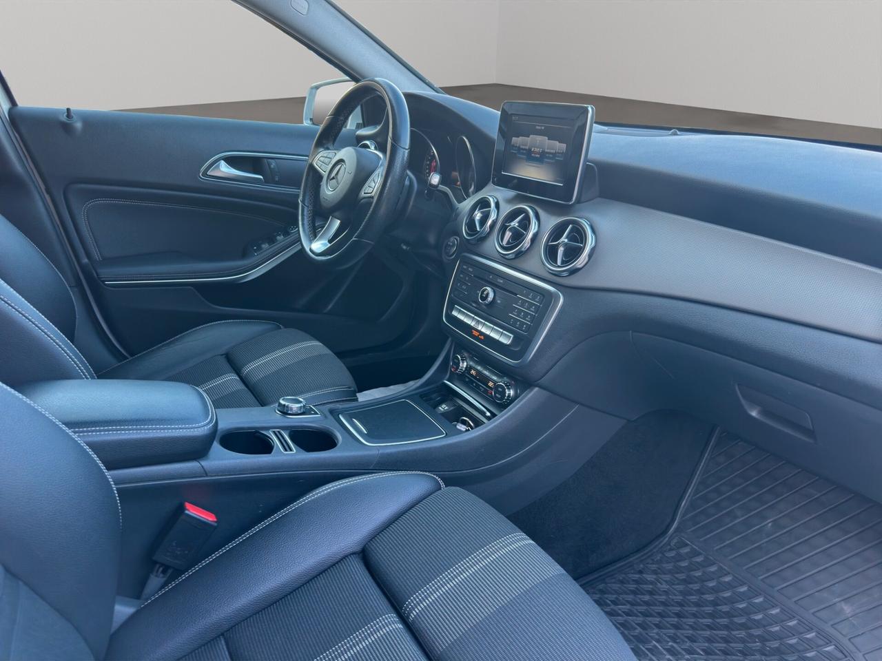 Mercedes-benz GLA 180 d Automatic Premium