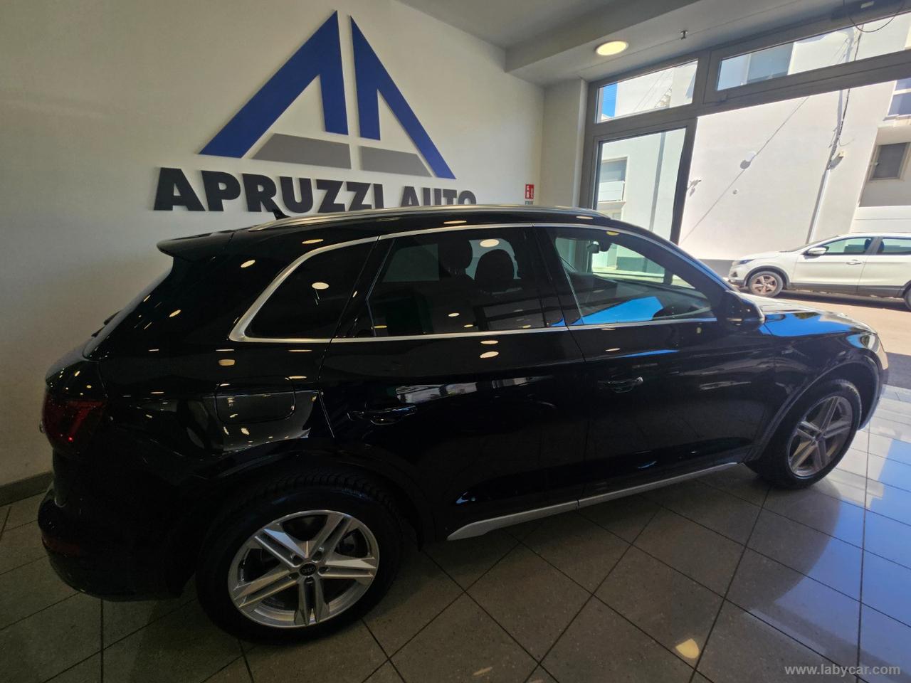 AUDI Q5 40 TDI 204CV qu. S tr. S line